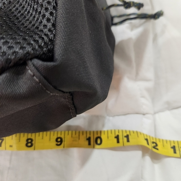 Sierra Designs Quarry Woods 5L Waist Pack In Black - Picture 5 of 7